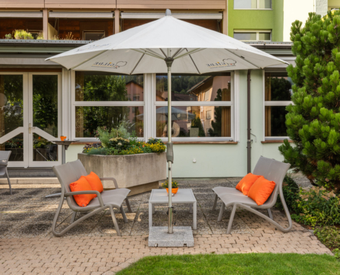 web_04_2024_stella-hotel_aussen_romystreit